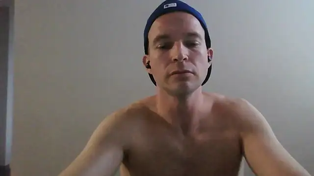 Luke_James লাইভ XXX চ্যাট