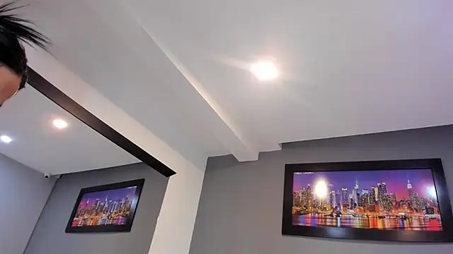 CharlotteCottin Adlı Modelin Canlı XXX Sohbeti