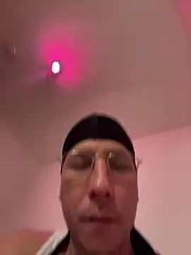 TitanNoirのライブXXXチャット