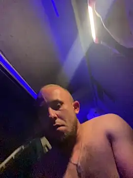 MikeFaken Webbikameraesitys