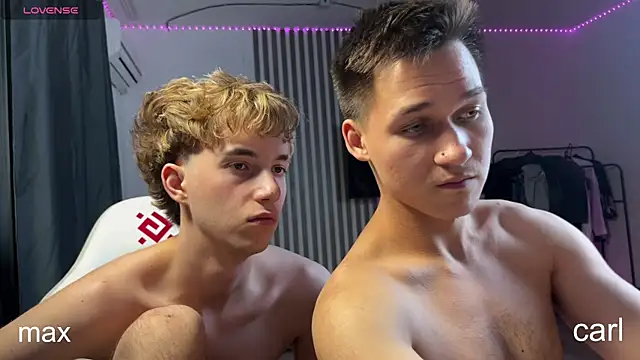 Hunks_bromancen Webbikameraesitys