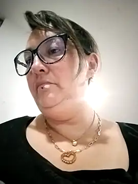 Chat XXX Live _Saraqueen