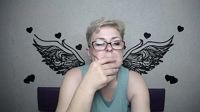 EmiliaGree Live XXX-Chat