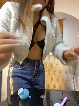 Isabella18_pinkのライブXXXチャット