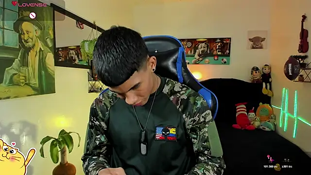 Pokazy przed kamerką – Damian_latinxxx