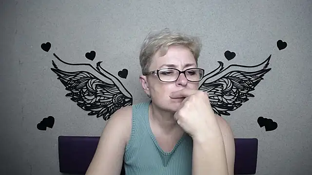 แชท XXX สดของ EmiliaGree