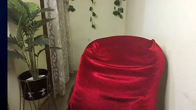 Chat XXX en directo de Madhubala01