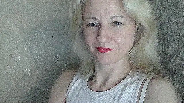 Katerina-Kissa Show in webcam