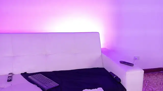 CathMeow_ Adlı Modelin Canlı XXX Sohbeti