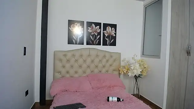 แชท XXX สดของ pinky_f00x