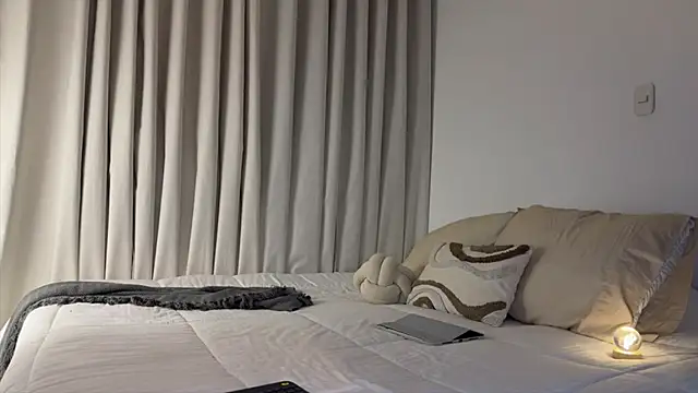 Miia_Vega_'s Live XXX Chat