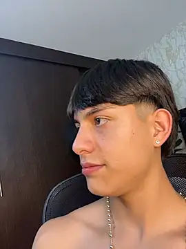 Lander_Cruz Chat XXX live