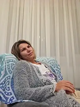 FeliciaKrige Adlı Modelin Canlı XXX Sohbeti