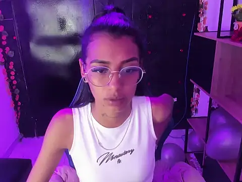 KarlaSlutSkinny__: απευθείας συνομιλία ΧΧΧ