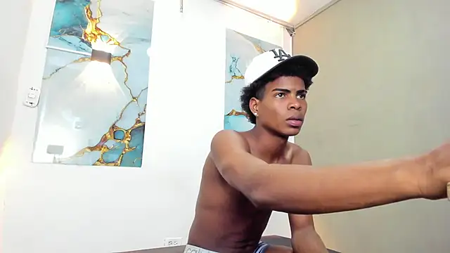 XAVI_LEE 在線直播表演