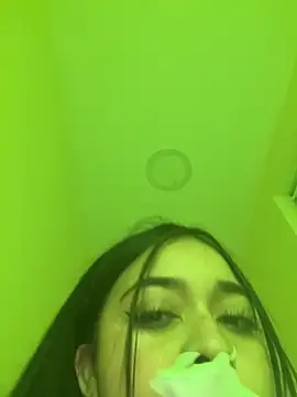 Emily_Rivers_ Adlı Modelin Canlı XXX Sohbeti