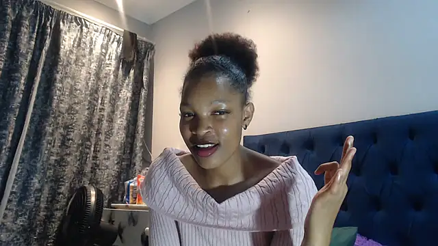 Show modela zestyher na web-kameri