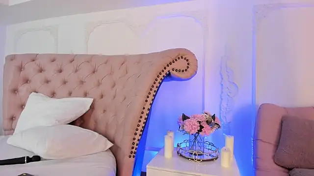 LucianaBlanco_'s Live XXX Chat