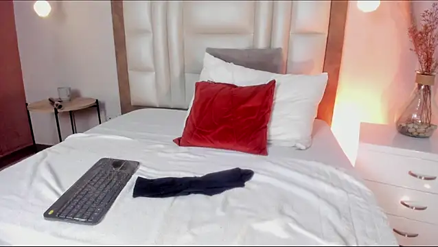 CloeRosell's Live XXX Chat