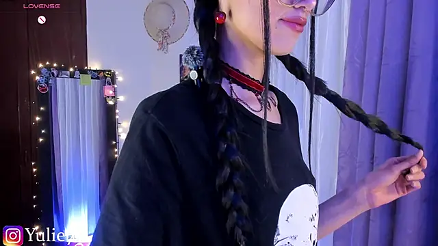 _Jessy_Moon_ Live XXX-chat