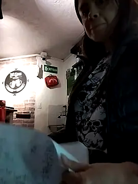 Chat XXX en directo de karlagiraldo198