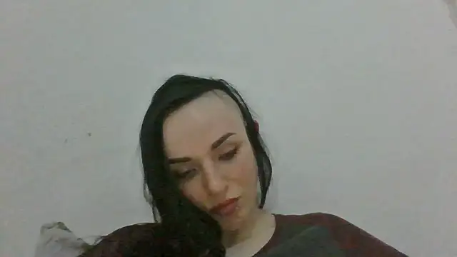 Trinsy_Love লাইভ XXX চ্যাট