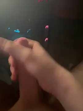 jstntz's Live XXX Chat