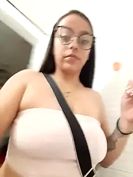 XXX chat uživo modela Eli_Fezz