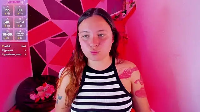 little_emma0 Adlı Modelin Canlı XXX Sohbeti