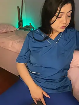 Amyy_1's Live XXX Chat