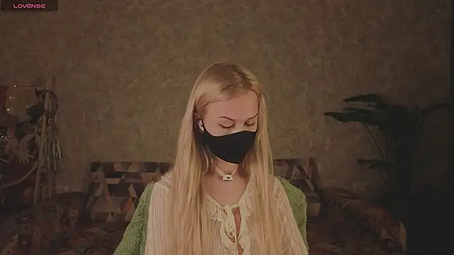 EternalOphelia Adlı Modelin Canlı XXX Sohbeti