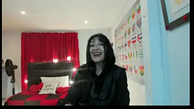 Sarah_teiku Adlı Modelin Canlı XXX Sohbeti