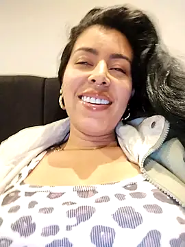 Luianna's Live XXX Chat