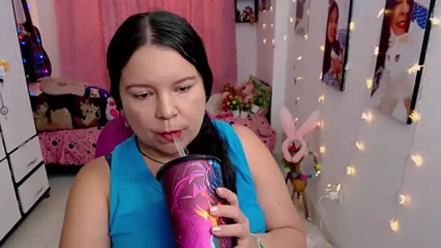 claryssa_ Adlı Modelin Canlı XXX Sohbeti