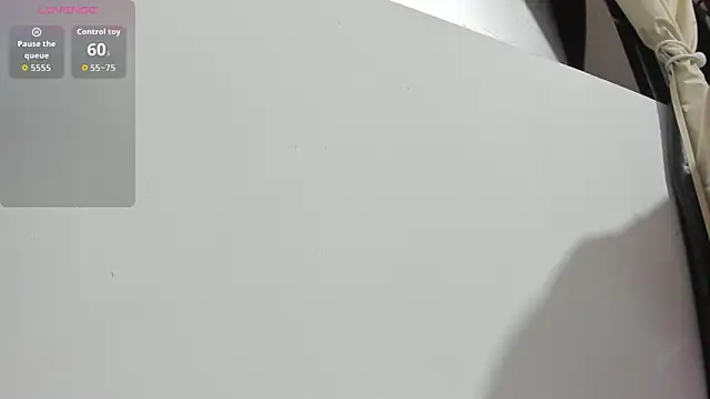 Kylie2211's Live XXX Chat