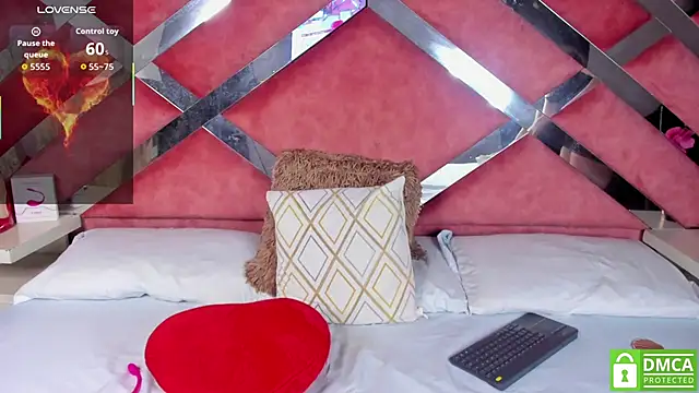 Lily_Queen30: онлайн-секс-чат