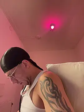 TitanNoir Chat XXX in diretta