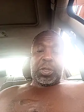 macnificent1fr 现场XXX聊天