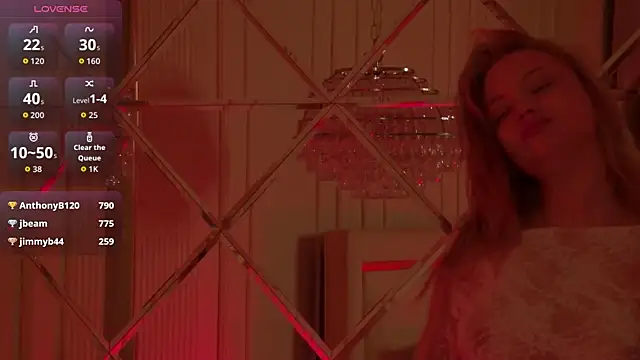 MollyHiltonのライブXXXチャット