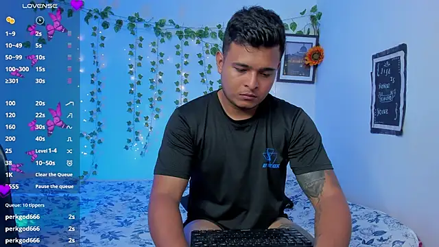 Khefthany: онлайн-секс-чат