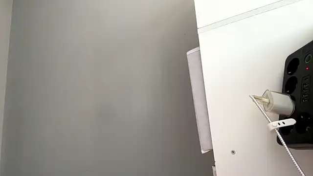 SweetMiaXO's Webcam Show