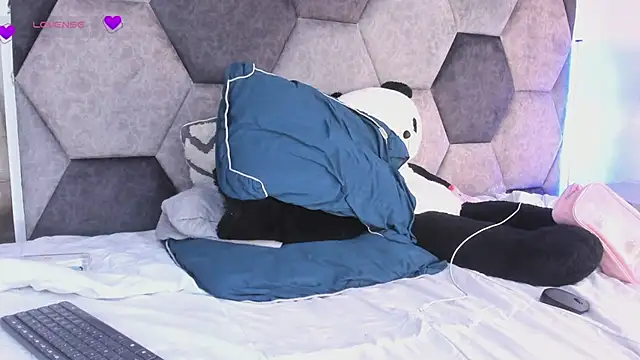 DulceJones Chat XXX live