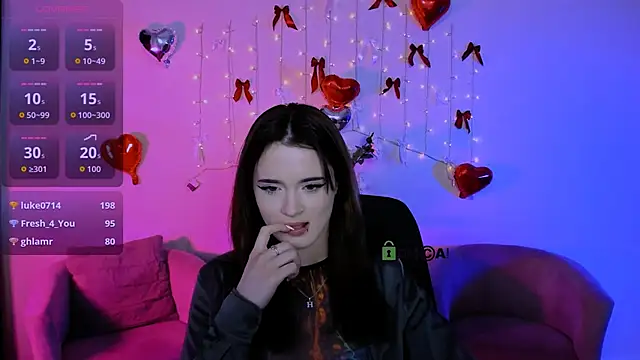 liana_kisses 现场XXX聊天