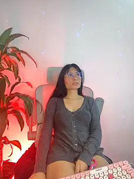 NayeCloud's Live XXX Chat