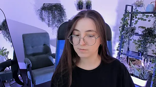 Chat +18 de VirtuallVoyant ao vivo