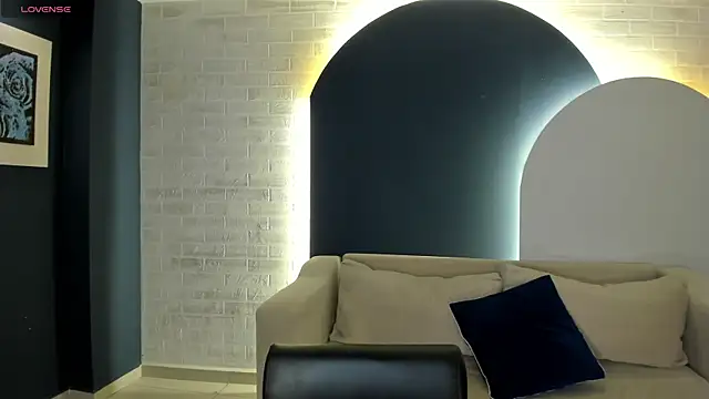 AmaliaCrus' Live XXX Chat