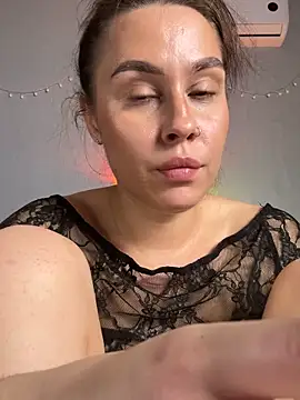 XXX chat uživo modela MiaNell