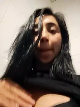 Chat XXX ao vivo de Elowyn