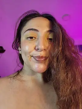 VickyHoult Chat XXX in diretta