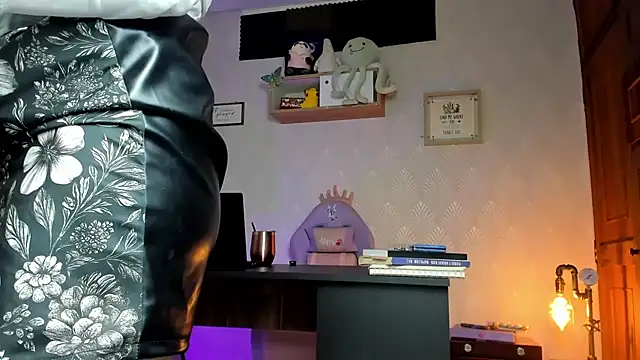 Alaia_Love77 Live XXX-Chat